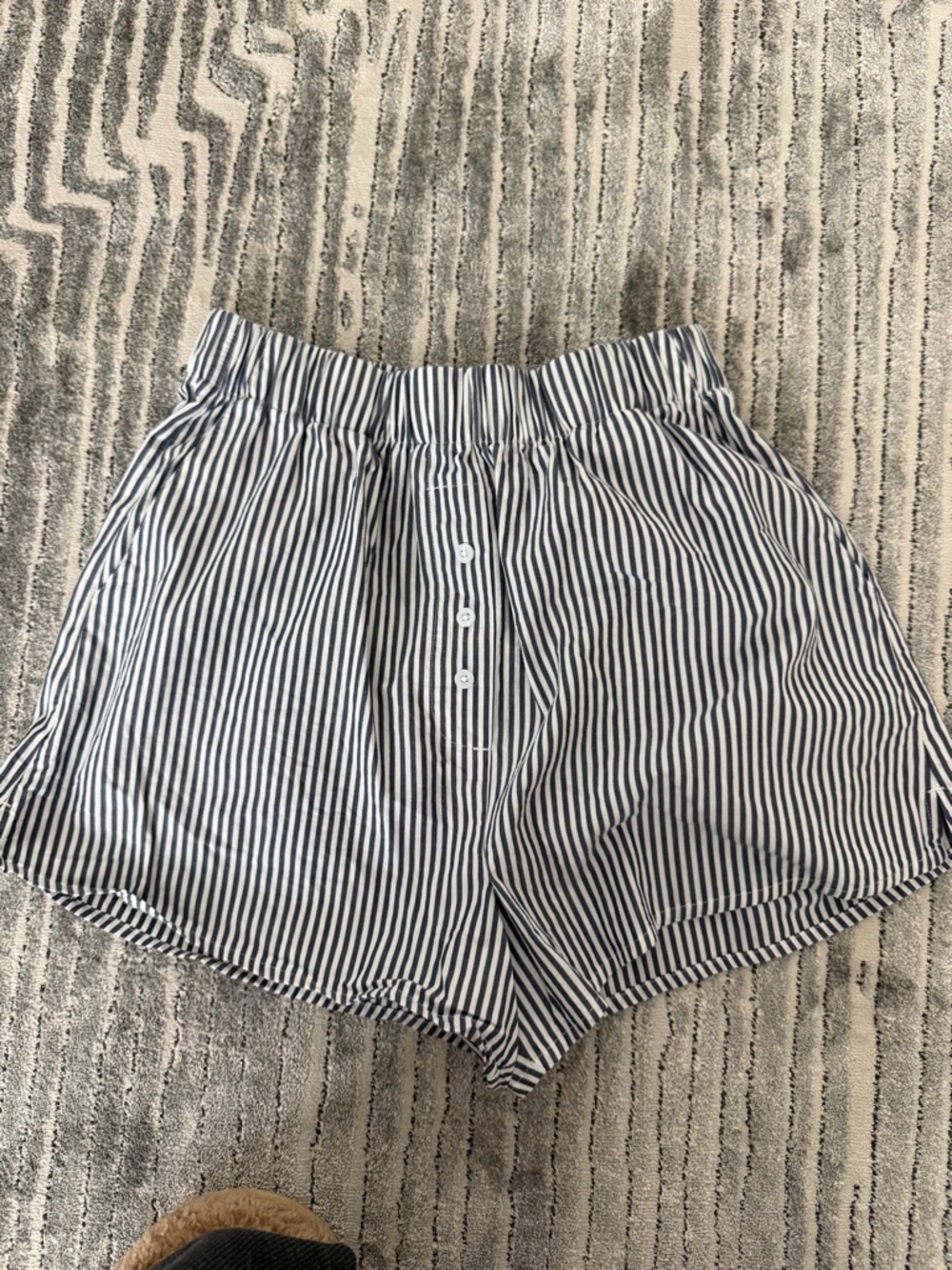 Daily drills navy striped poplin shorts